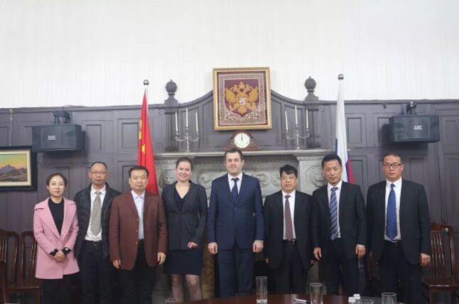 驻俄罗斯使馆：积极协调签证过期中国留学生居留问题