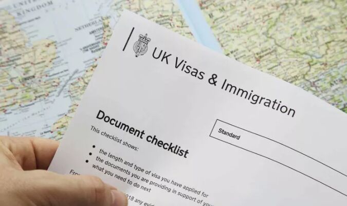 英国签证申请时，搞错信息怎么办？你需要撤回申请重新填写吗？