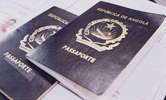 安哥拉移民局缺材料导致护照签证延误